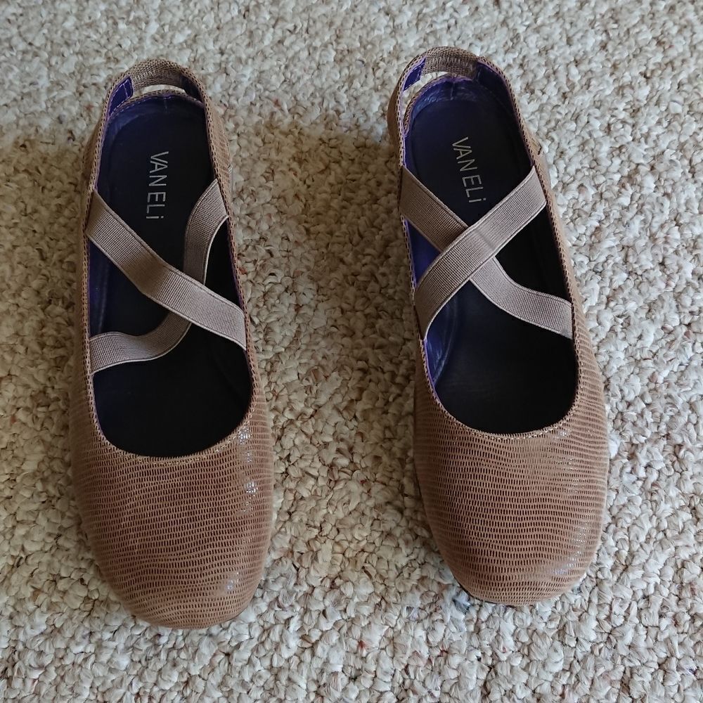Vaneli Marjory in Taupe brown size 7